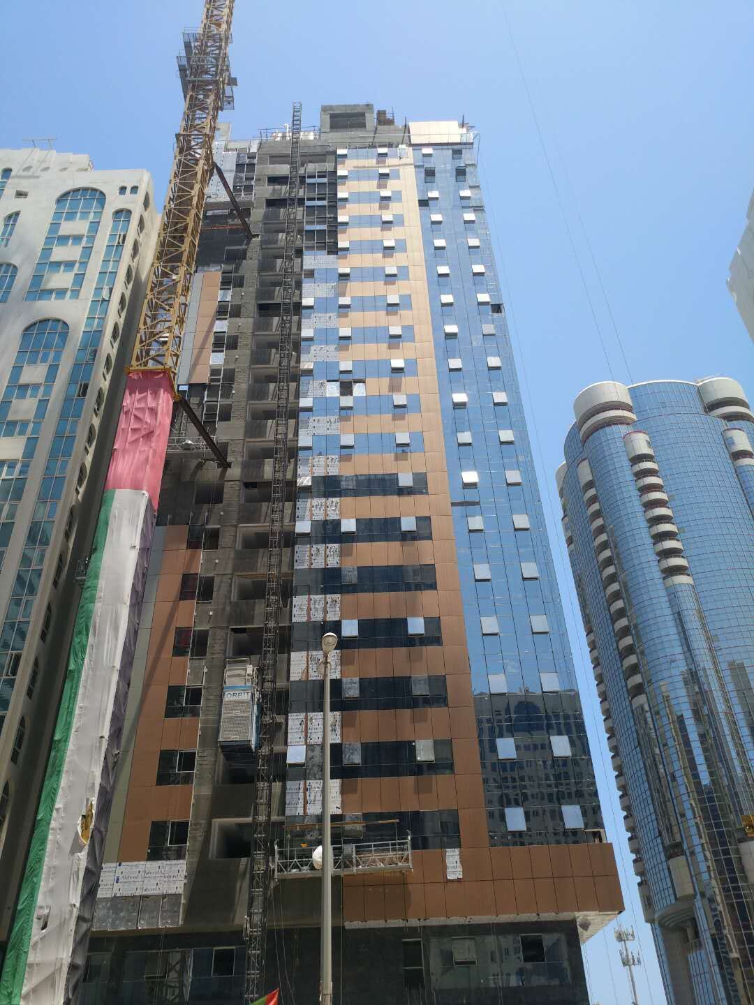 凱斯博電梯爲阿聯酋阿布紮比沙新塔項目提供設備 凱斯博電梯爲阿聯酋阿布紮比沙新塔項目提供設備